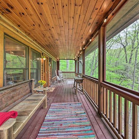 Peaceful Blue Ridge Cabin With Decks And Fire Pit Dış mekan fotoğraf